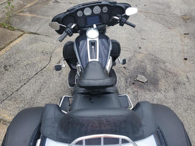 2019 HARLEY-DAVIDSON FLHTCUTG 1HD1MAF15KB861114