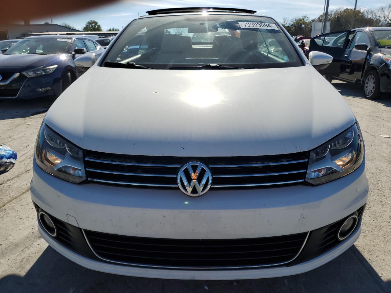 Lot #2972549070 2013 VOLKSWAGEN EOS KOMFOR