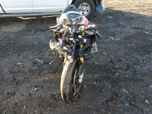 2023 APRILIA RSV4 FACTO ZD4KYUB0XPS000757