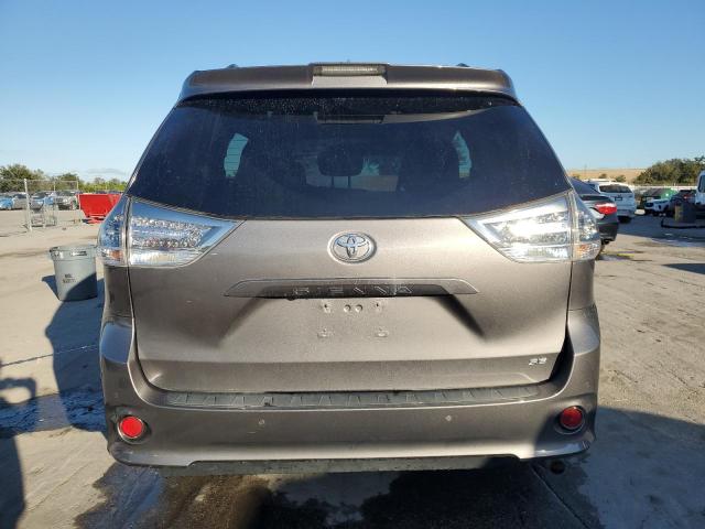 2019 TOYOTA SIENNA SE 5TDXZ3DC9KS978717