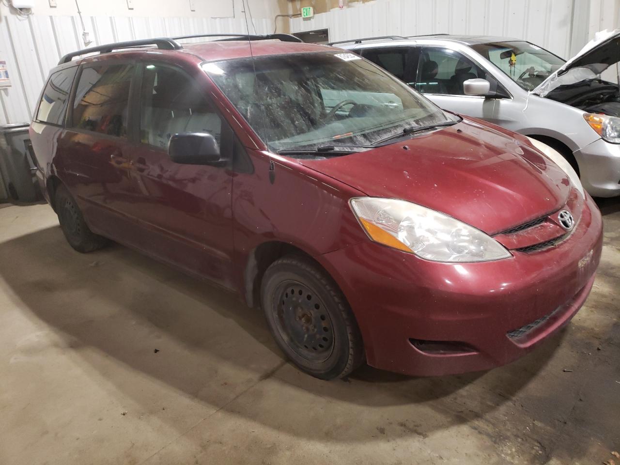 Lot #2991273113 2010 TOYOTA SIENNA CE