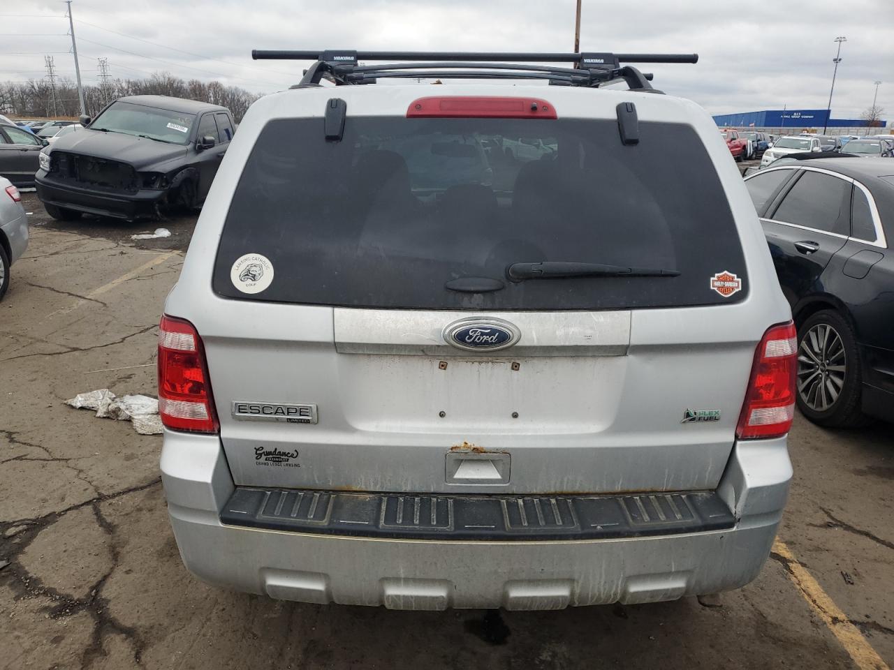 Lot #2986529259 2011 FORD ESCAPE LIM