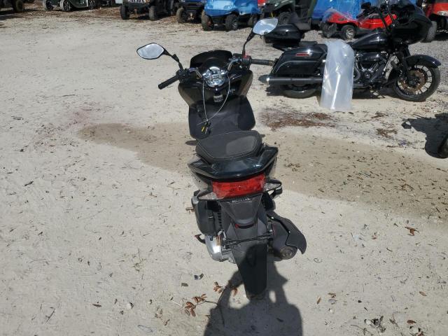 2015 HONDA PCX 150 RLHKF1803FY001767