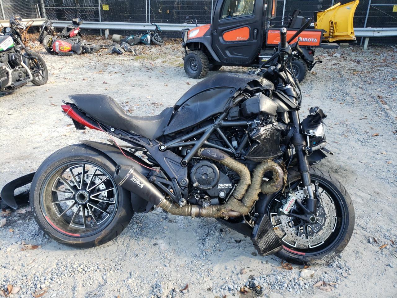 Ducati Diavel 2015 