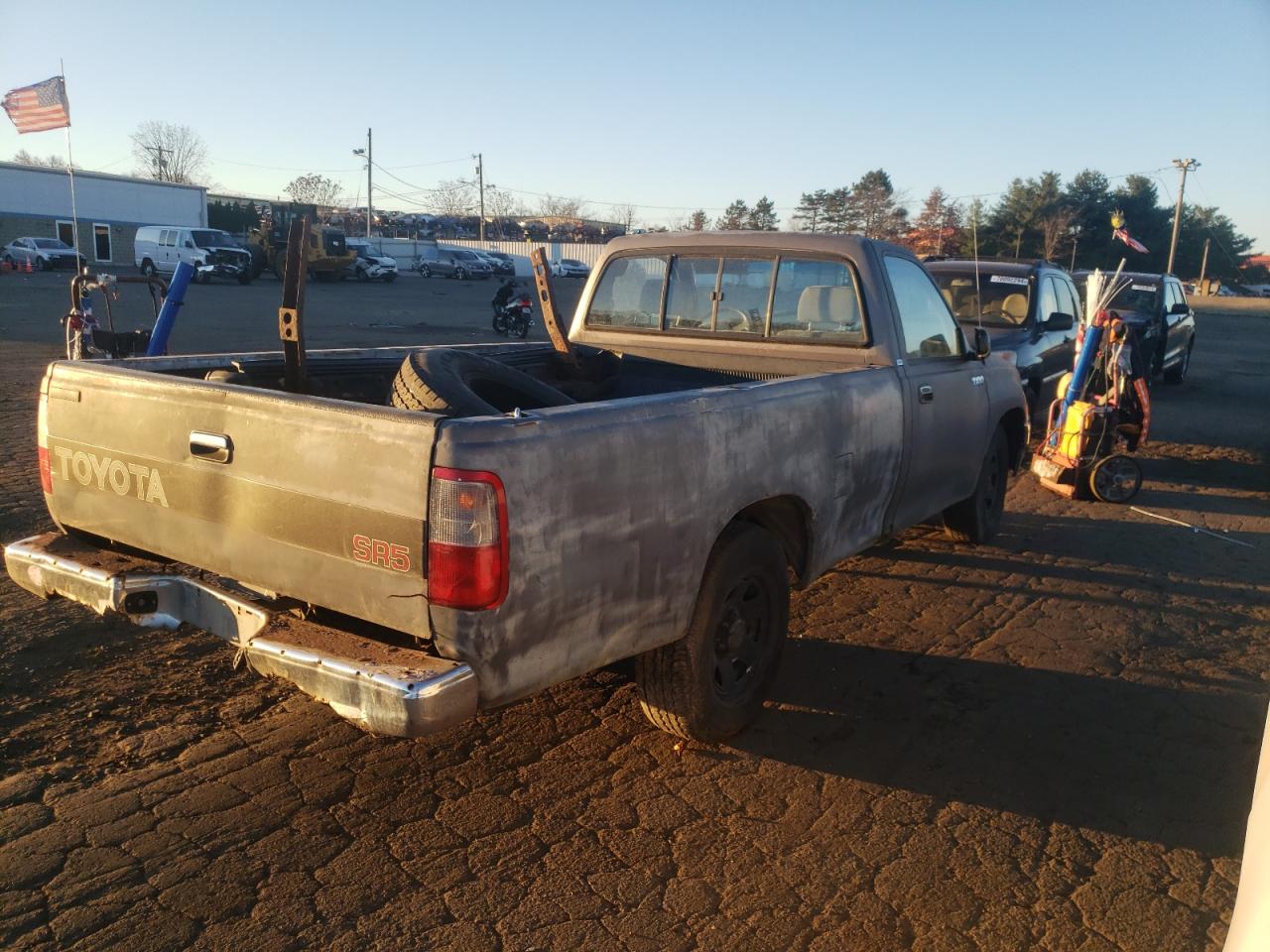 Lot #2969085374 1993 TOYOTA T100 SR5