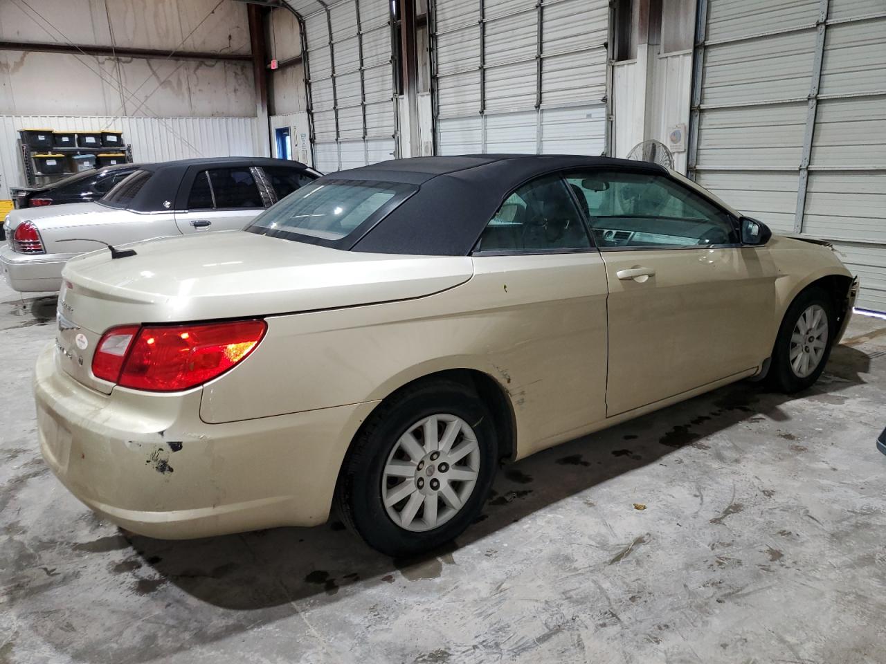 Lot #2987100377 2010 CHRYSLER SEBRING LX