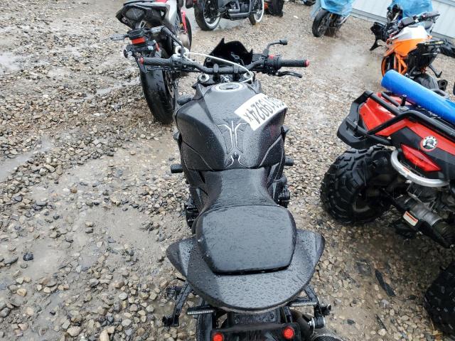 2018 SUZUKI GSX-S750 M - JS1C533D3J2100639