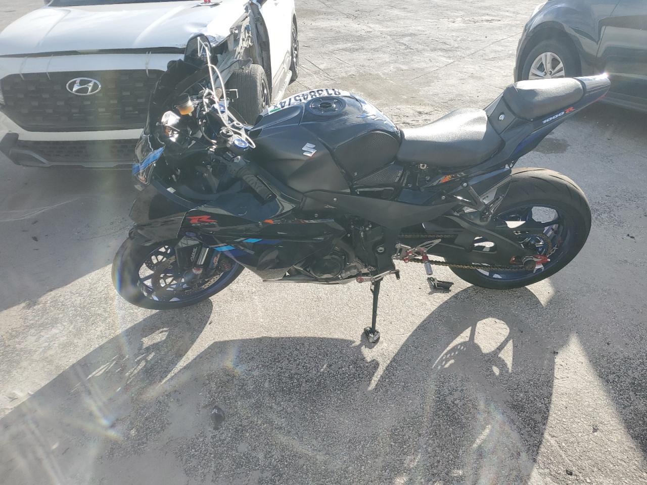 Lot #3042054189 2017 SUZUKI GSX-R1000