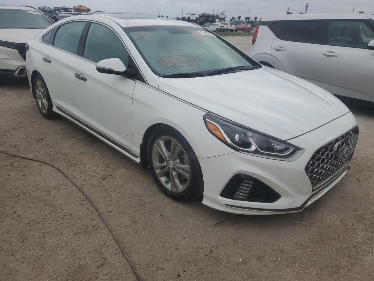 Lot #3050310908 2019 HYUNDAI SONATA LIM