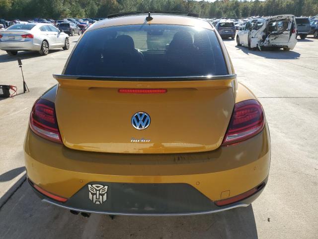 2018 VOLKSWAGEN BEETLE DUN 3VWSD7AT2JM709801