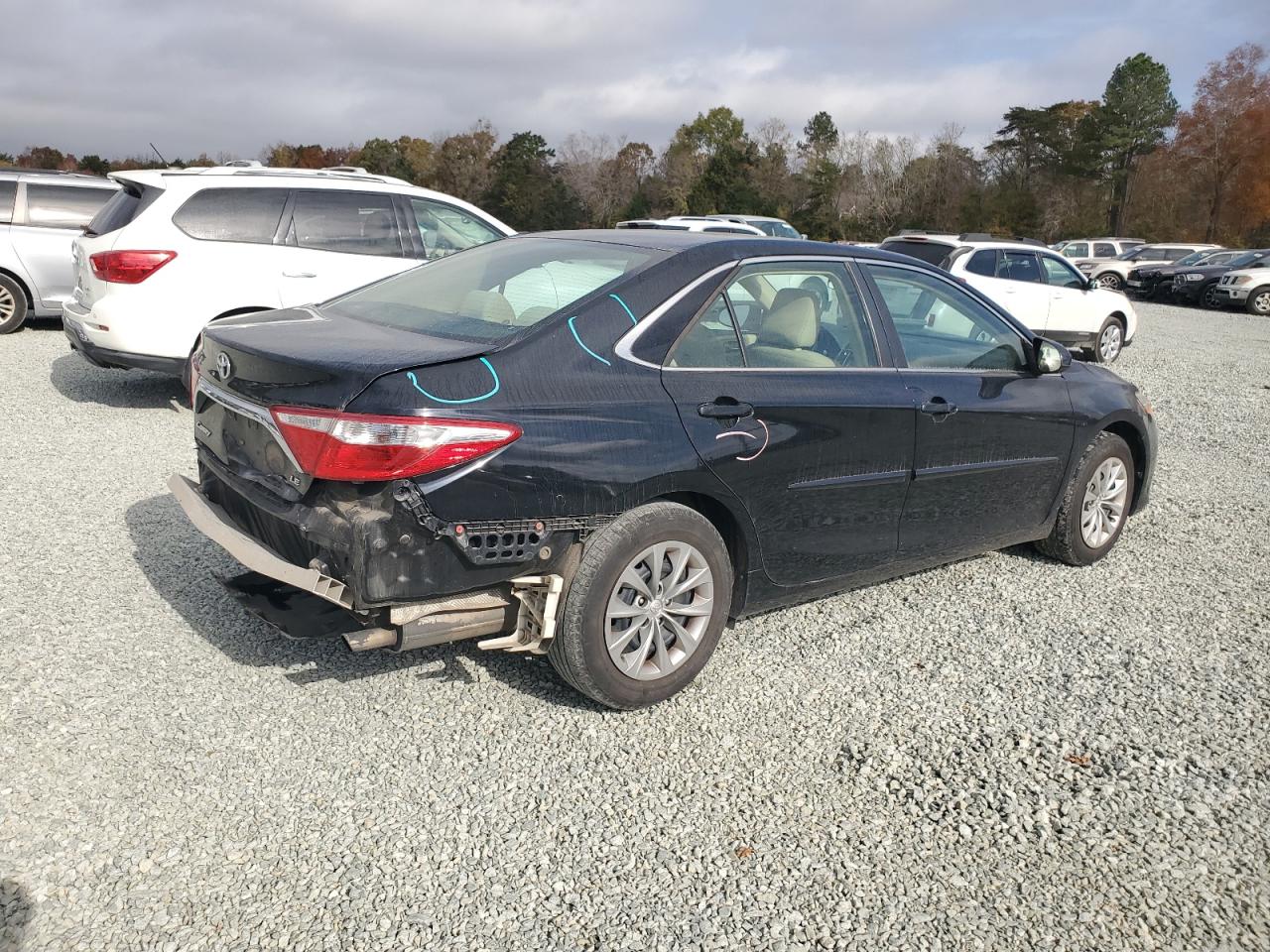 Lot #2961803956 2015 TOYOTA CAMRY LE