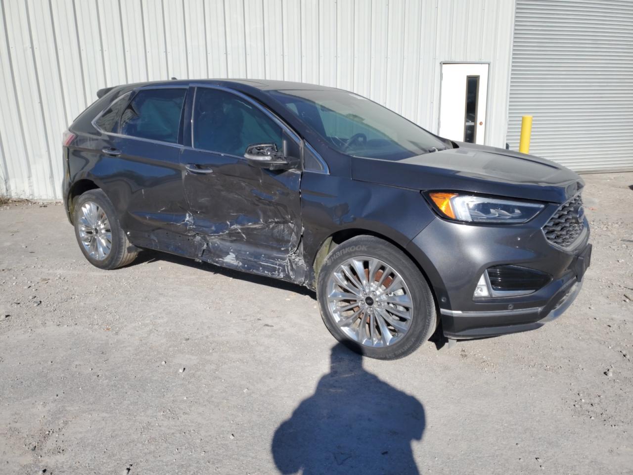 Lot #2994255883 2020 FORD EDGE TITAN