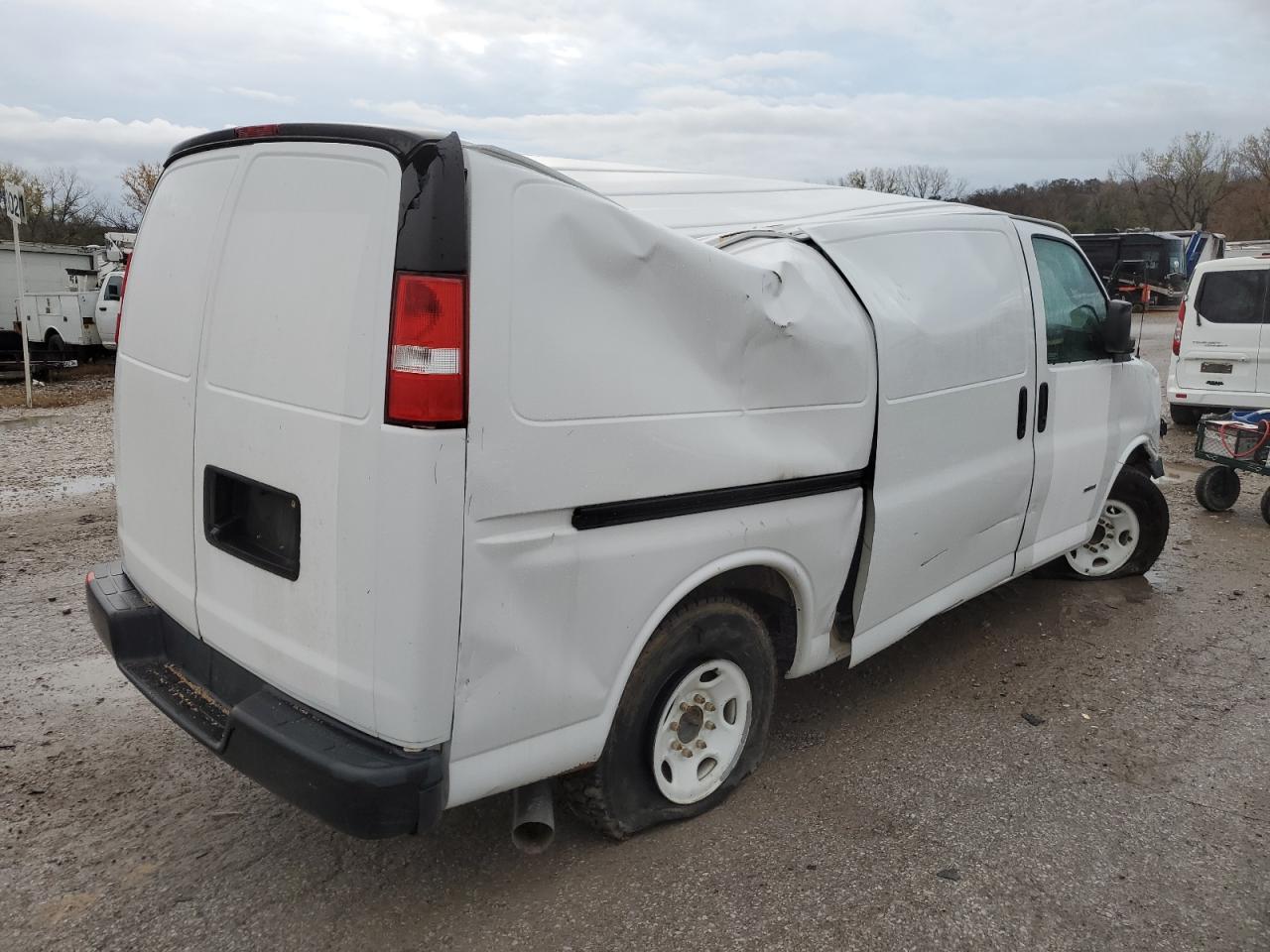 Lot #2974873099 2019 CHEVROLET EXPRESS G2