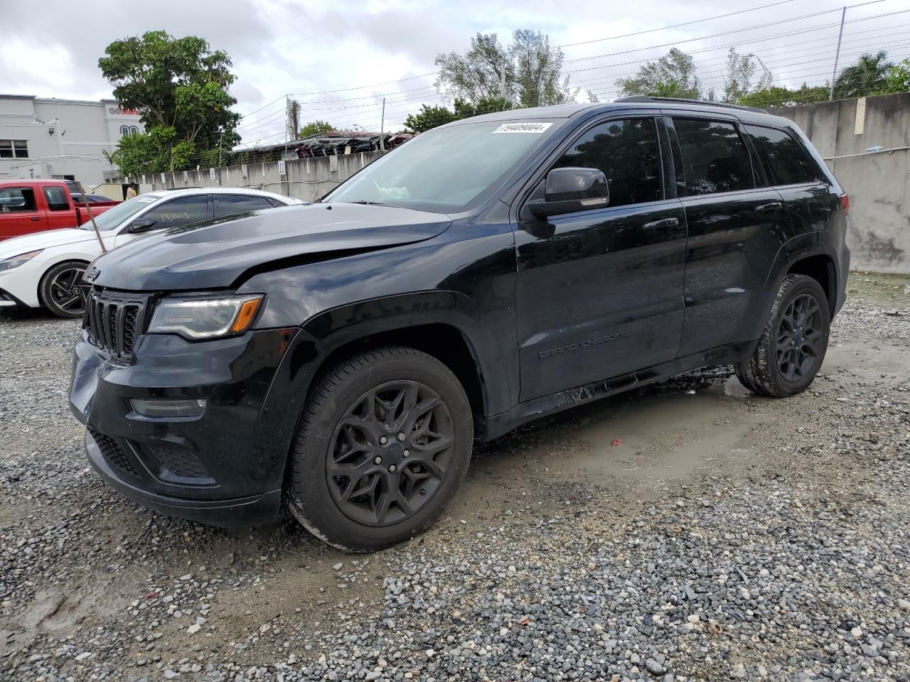  Salvage Jeep Grand Cherokee