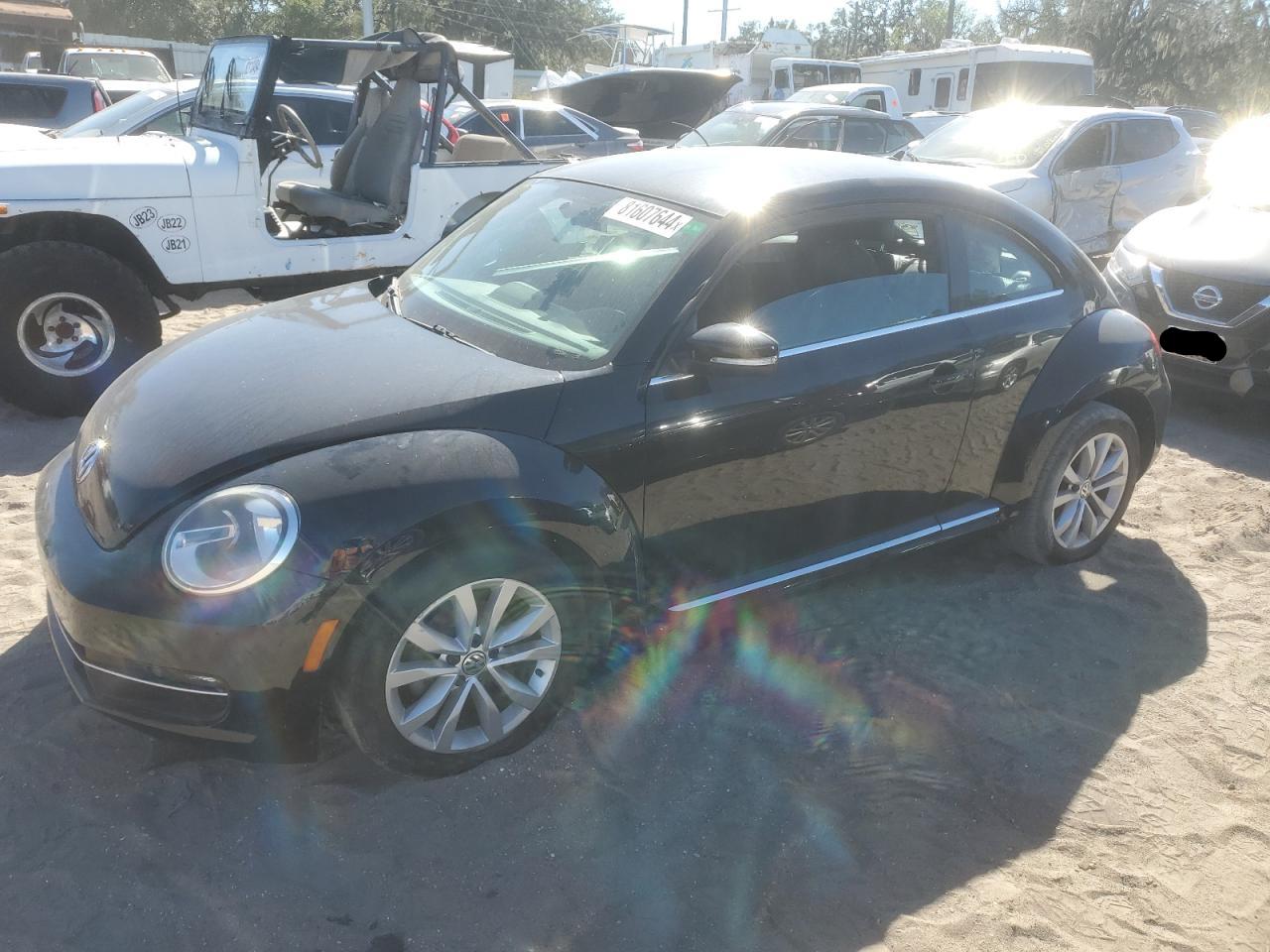 Lot #3034289070 2014 VOLKSWAGEN BEETLE