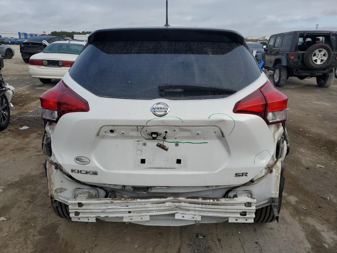 Lot #3029692106 2019 NISSAN KICKS S