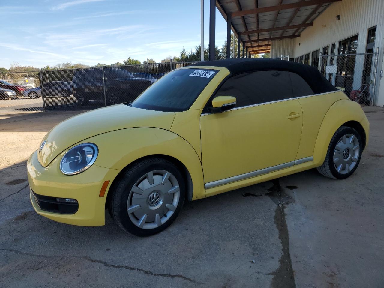 3VW517AT2FM803500 - 2015 VOLKSWAGEN BEETLE - #79858374