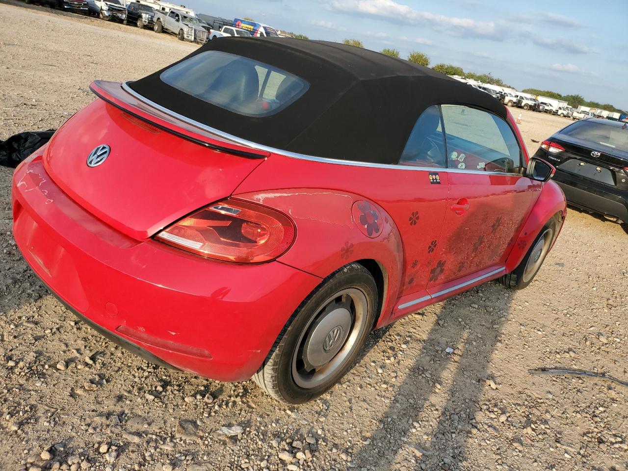 Lot #3028549921 2013 VOLKSWAGEN BEETLE