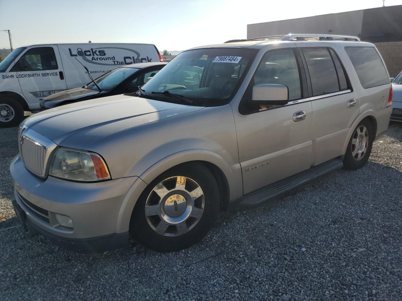 Lot #2955599751 2005 LINCOLN NAVIGATOR