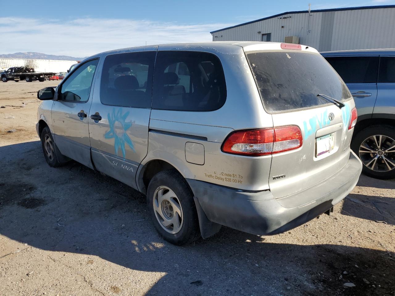 Lot #3020884738 2002 TOYOTA SIENNA CE