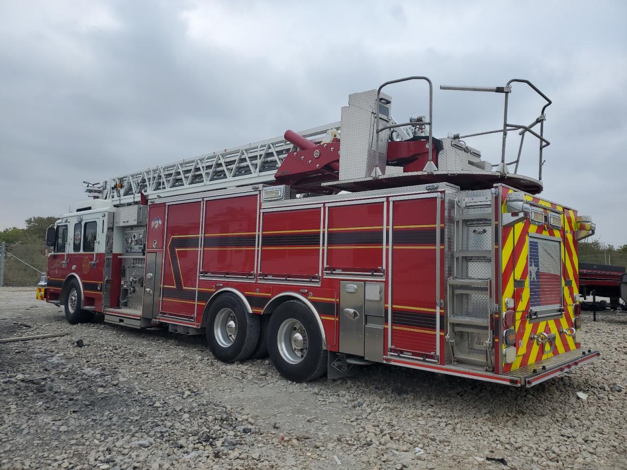 Lot #3053269771 2013 SPARTAN MOTORS FIRETRUCK