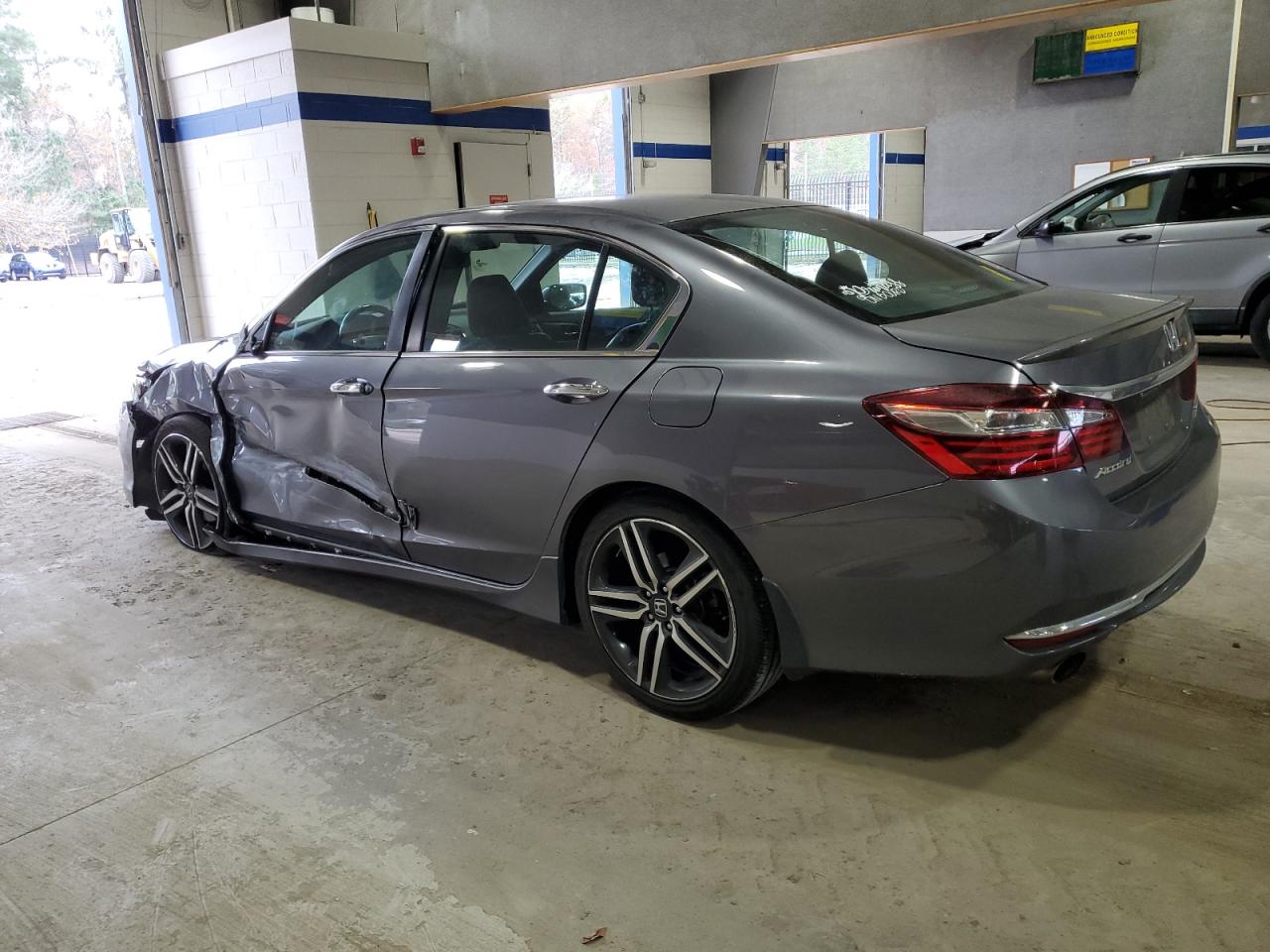 Lot #3028597927 2017 HONDA ACCORD SPO