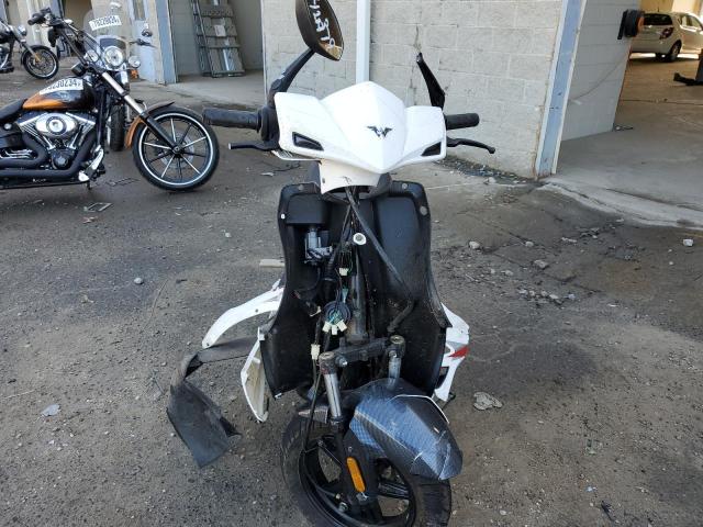 ZHNG MOPED 2020 white   L5YACBAL9L1122444 photo #3