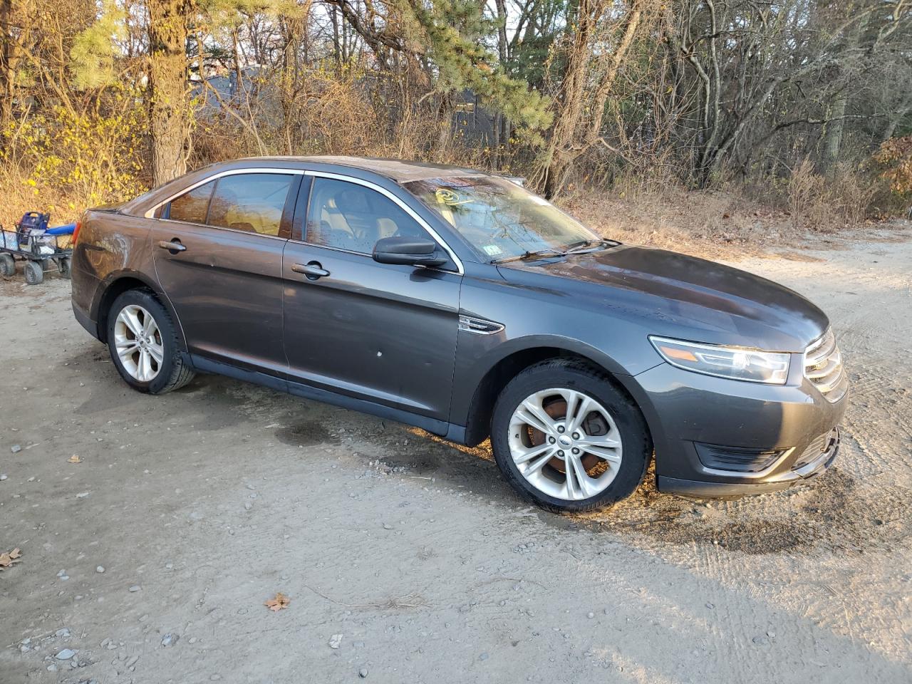 Lot #2959900309 2015 FORD TAURUS SE