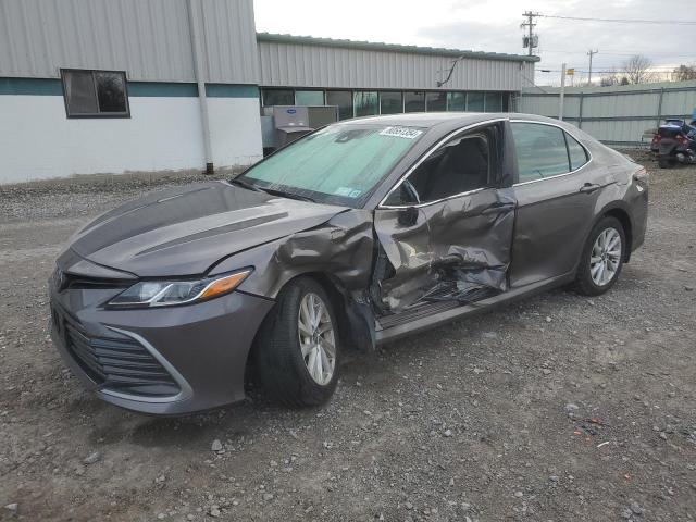 TOYOTA CAMRY LE 2022 gray  gas 4T1R11BK0NU065967 photo #1