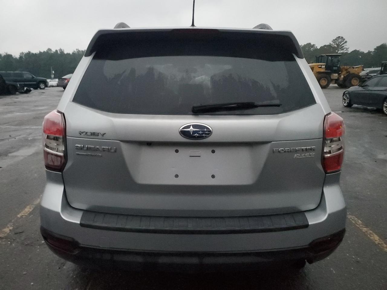 Lot #2994332040 2014 SUBARU FORESTER 2