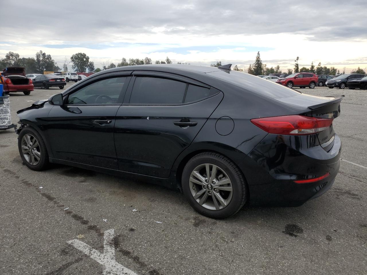 Lot #3027289314 2018 HYUNDAI ELANTRA SE