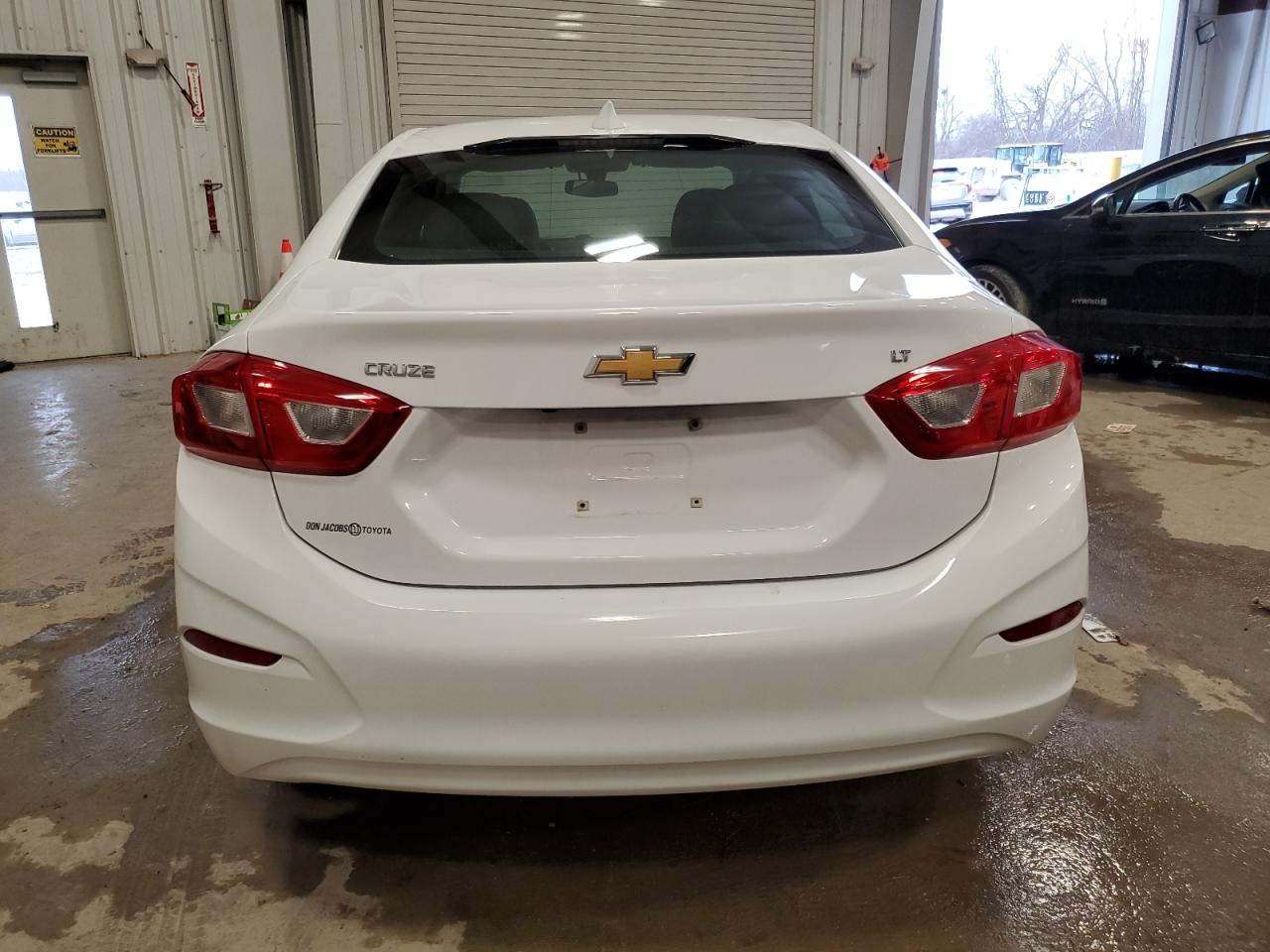 Lot #3026111128 2017 CHEVROLET CRUZE LT