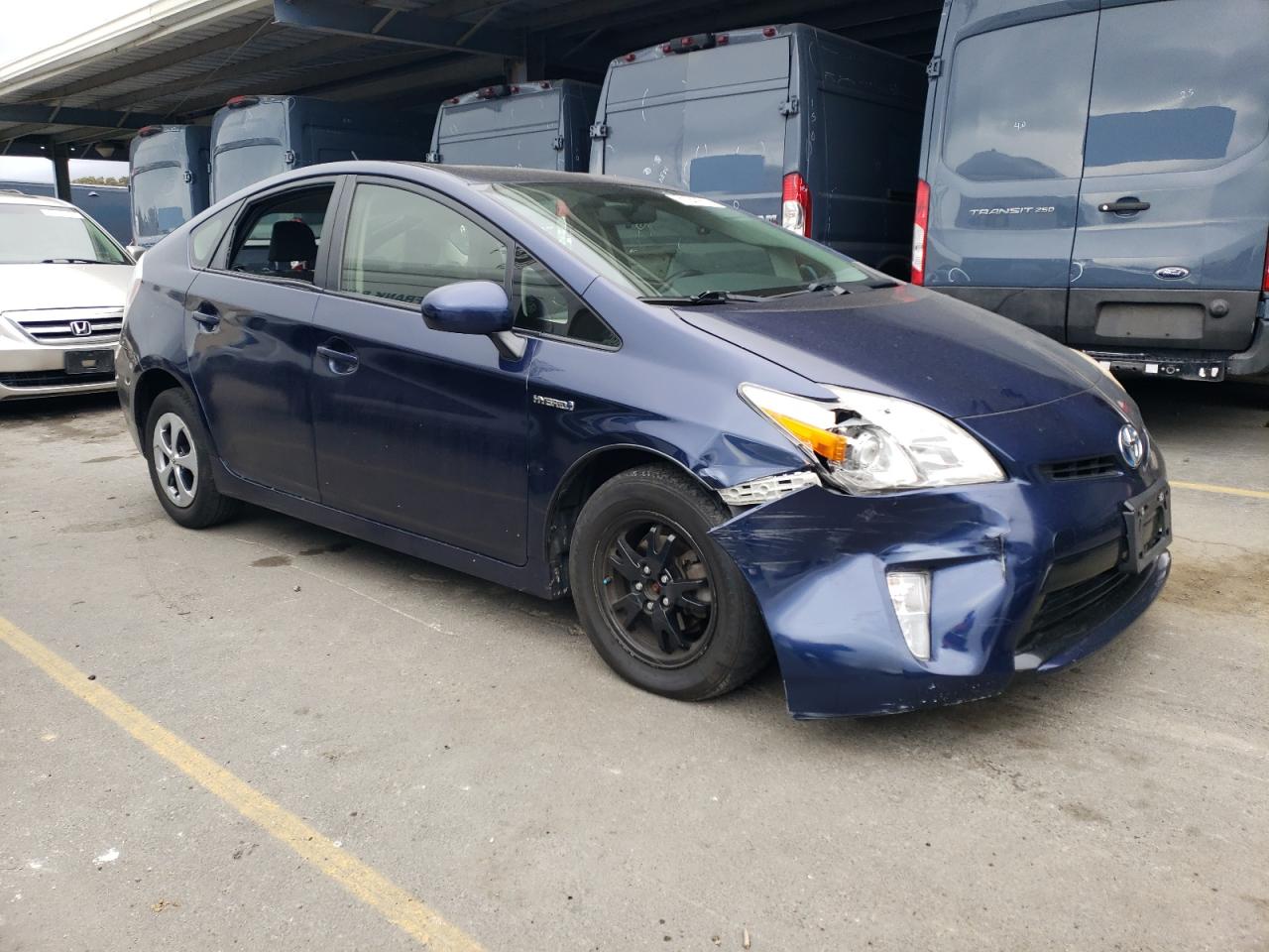 Lot #3030386484 2015 TOYOTA PRIUS