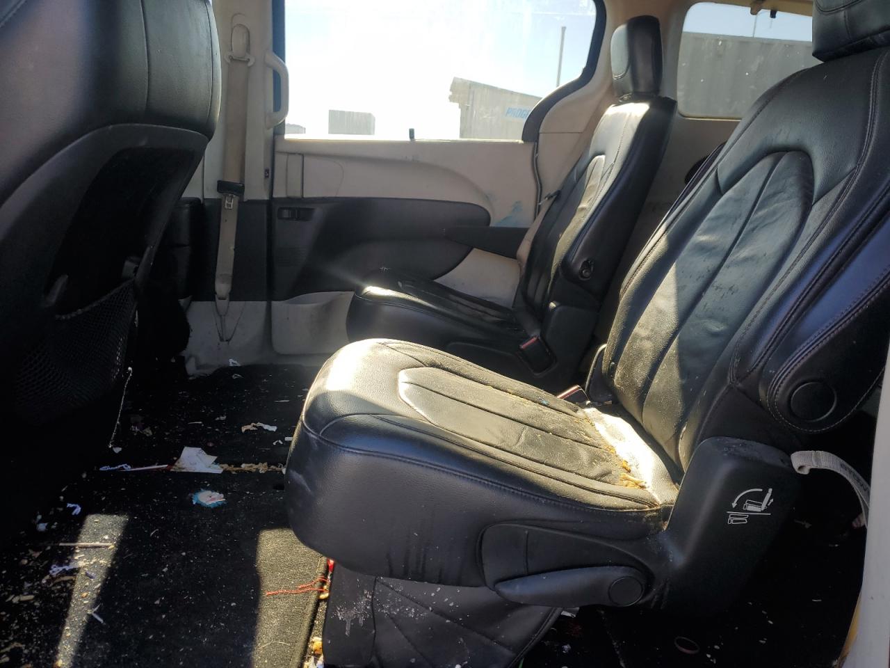 2c4rc1bg2hr739337 - 2017 chrysler pacifica - #81054394
