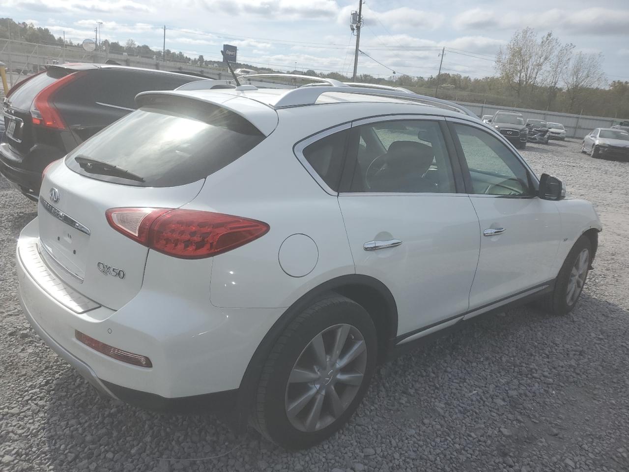 Lot #2952916798 2017 INFINITI QX50