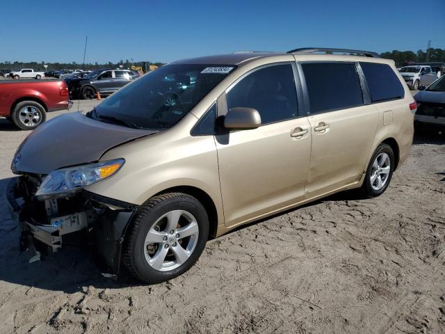 2011 TOYOTA SIENNA LE #3033425108