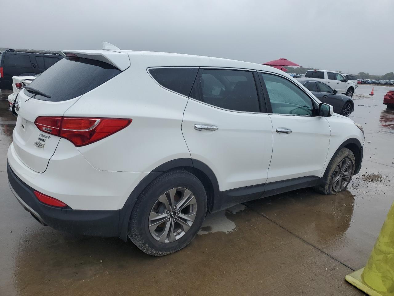 Lot #2974484425 2016 HYUNDAI SANTA FE S