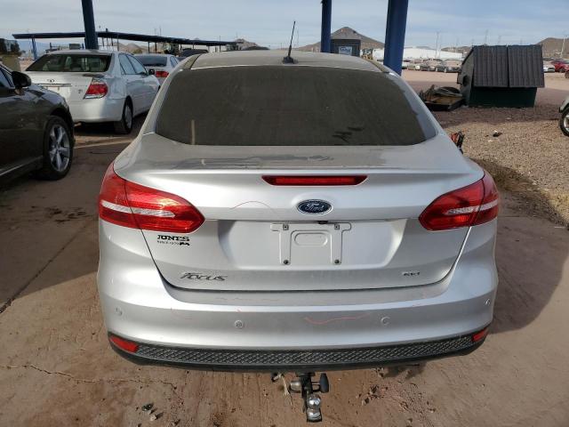 VIN 1FADP3H23JL236264 2018 FORD FOCUS no.6