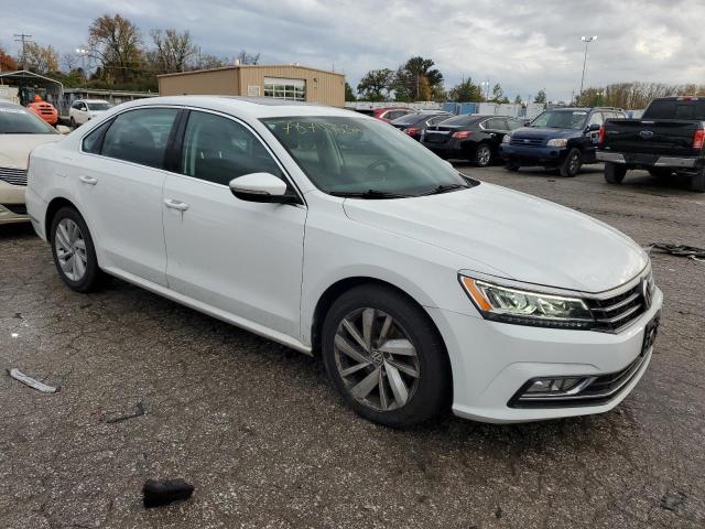 2018 VOLKSWAGEN PASSAT SE - 1VWBA7A33JC015595