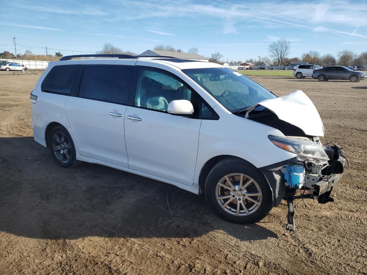 Lot #2993959382 2017 TOYOTA SIENNA SE