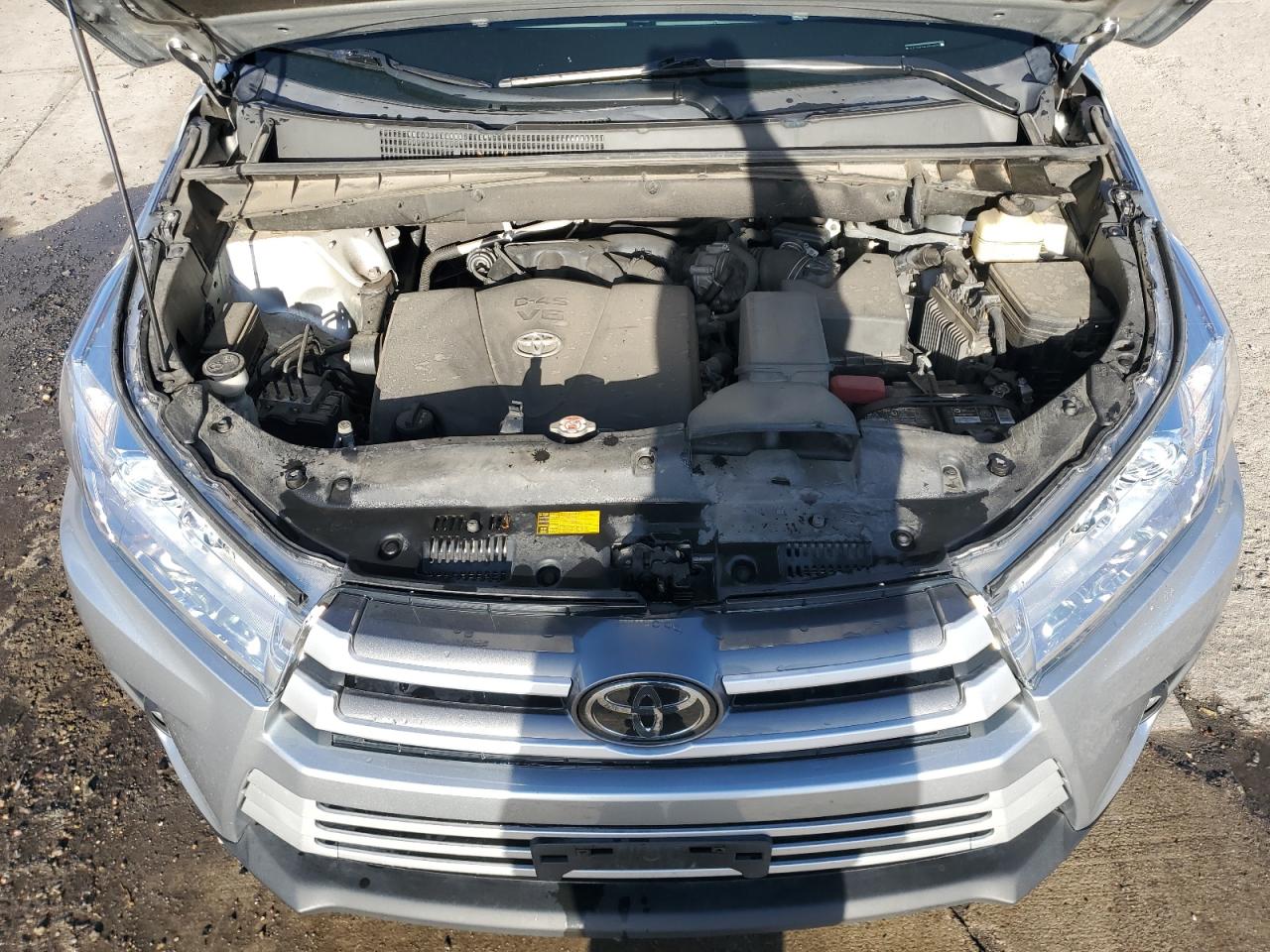 Lot #2987043806 2018 TOYOTA HIGHLANDER