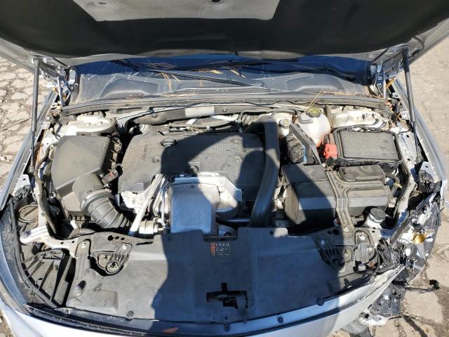 2018 BUICK REGAL ESSE W04GP6SX9J1125740