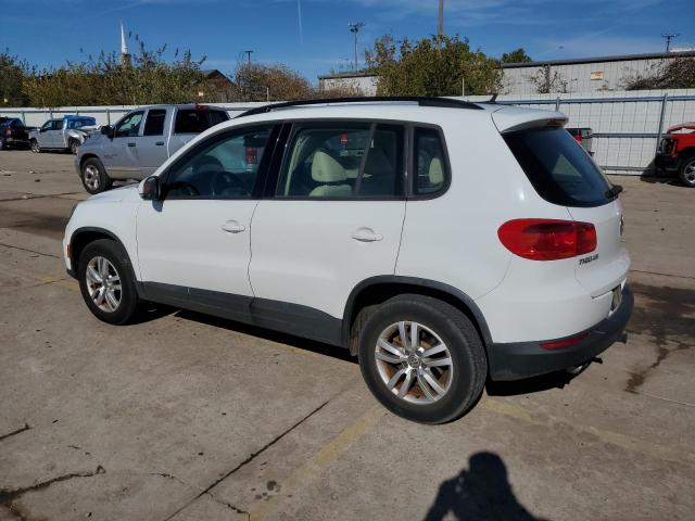 VIN WVGBV7AX8GW574993 2016 VOLKSWAGEN TIGUAN no.2