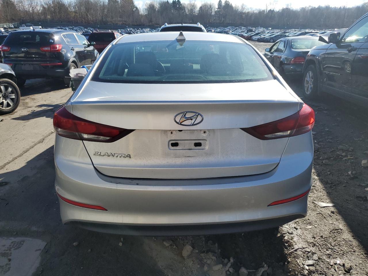 Lot #3030736104 2018 HYUNDAI ELANTRA SE