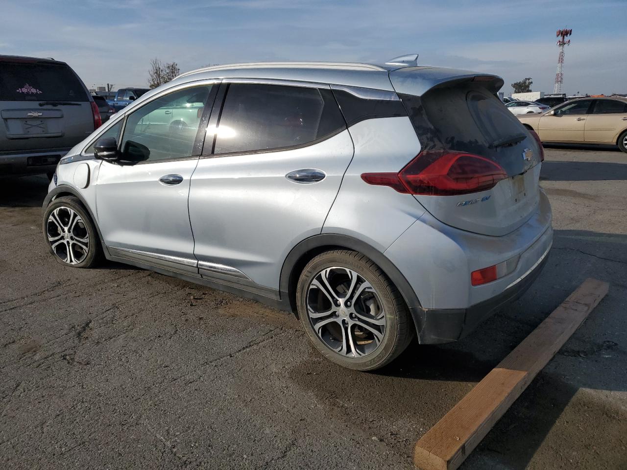 Lot #2993859345 2017 CHEVROLET BOLT EV PR