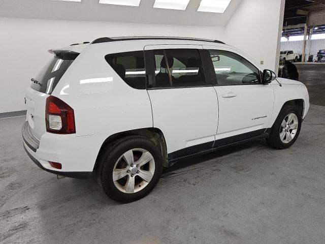 VIN 1C4NJCBBXFD210772 2015 JEEP COMPASS no.3