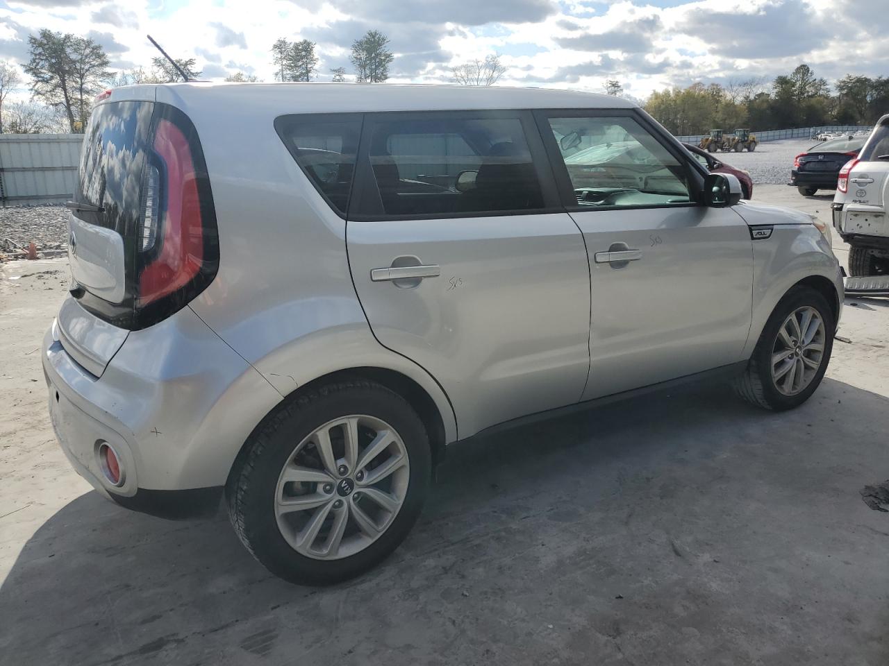 Lot #3009219345 2018 KIA SOUL +