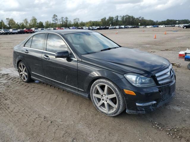 VIN WDDGF4HB5DA743530 2013 MERCEDES-BENZ C-CLASS no.4