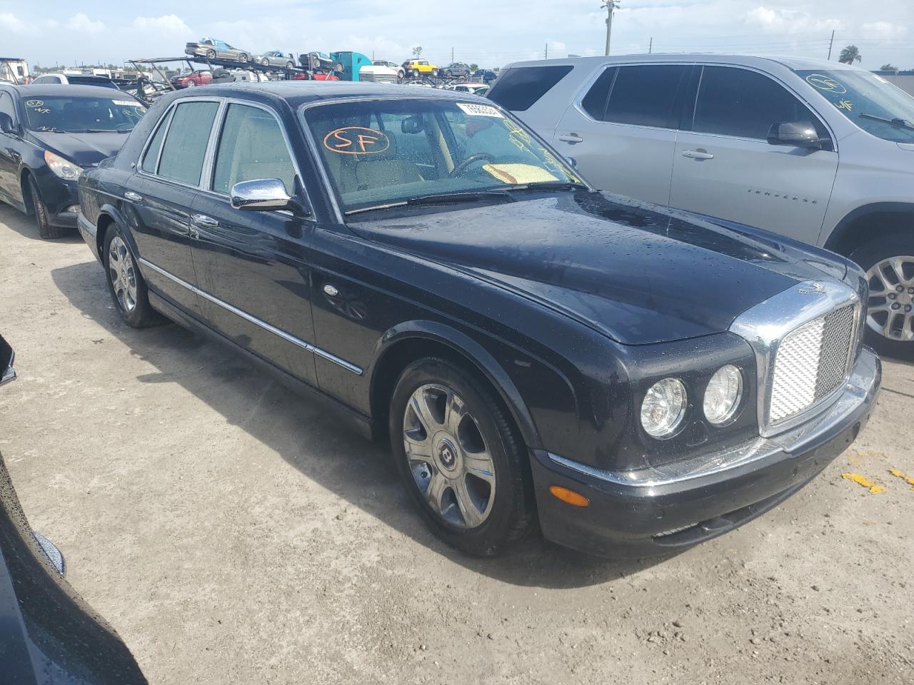 Lot #2994098333 2006 BENTLEY ARNAGE RED