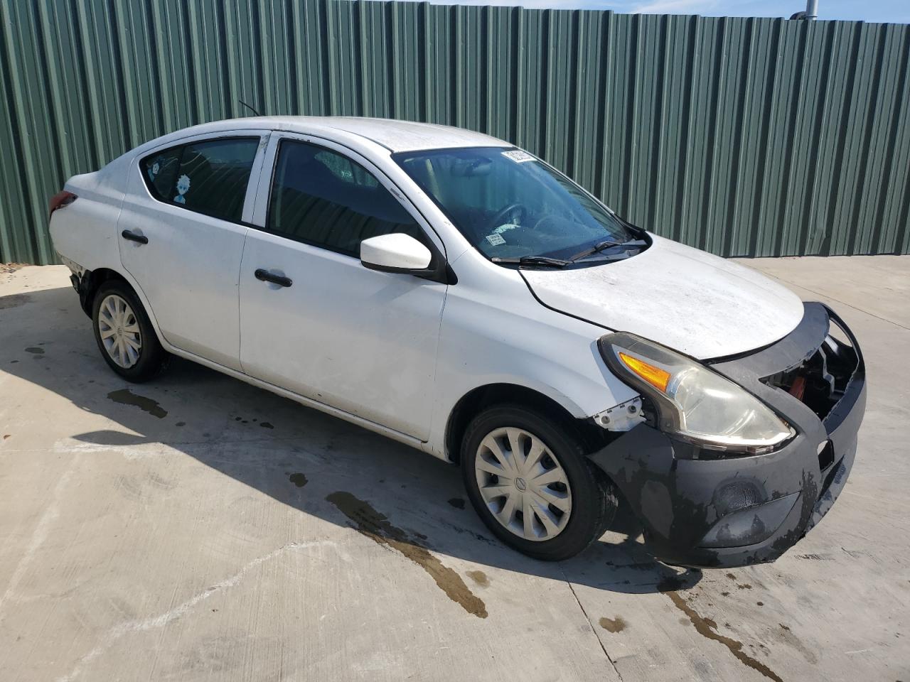 Lot #3027167282 2018 NISSAN VERSA S